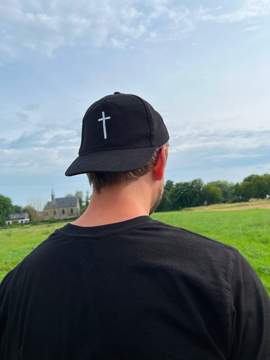 Basecap mit Kreuz